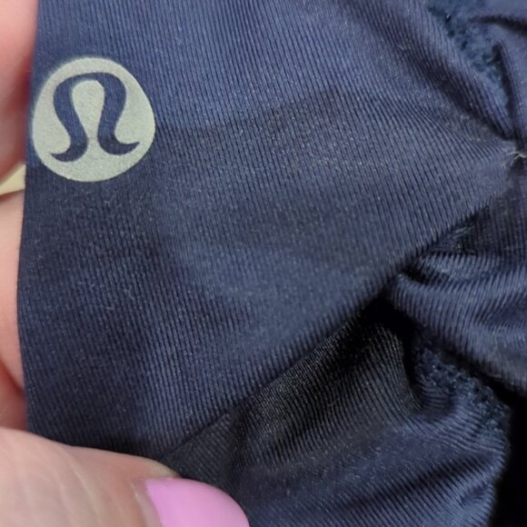 Lululemon Seek The Heat Crop Mini Coast Camo Deep Navy Black / Naval Blue - Picture 11 of 11